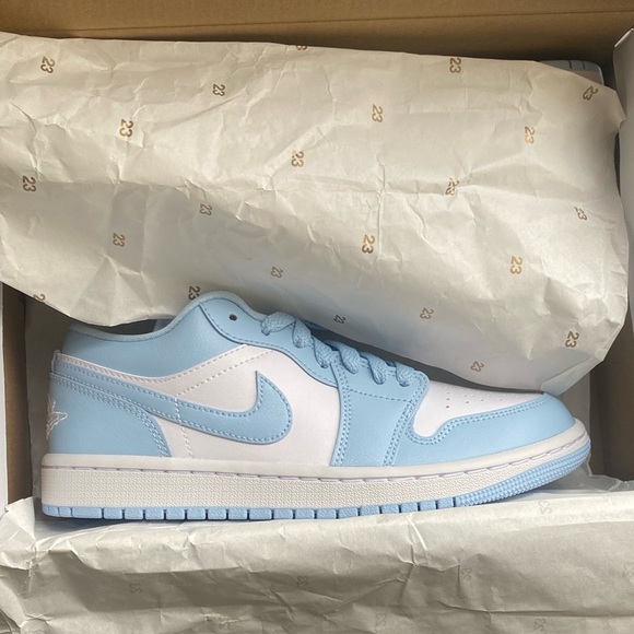 Nike Air Jordan 1 Low White/Ice Blue Women’s Size 6.5 - Picture 5 of 12